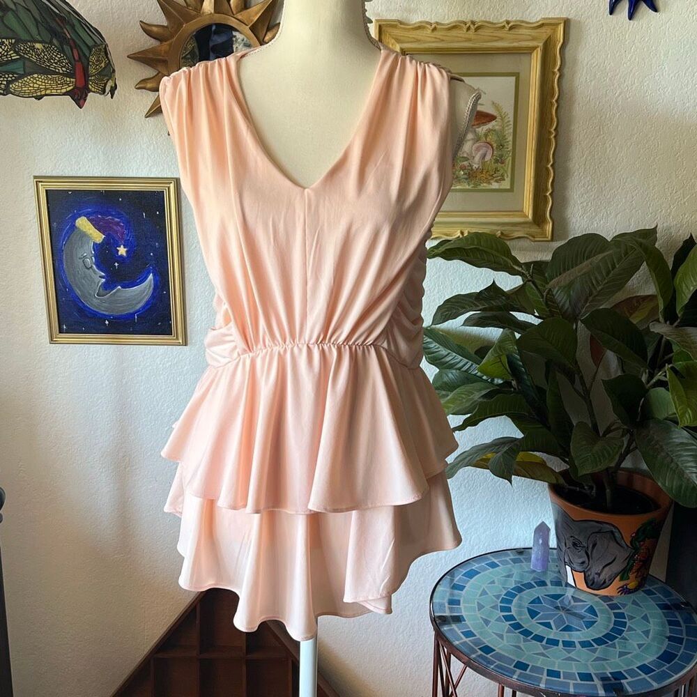 Venus Size small Light pink ruffled blouse